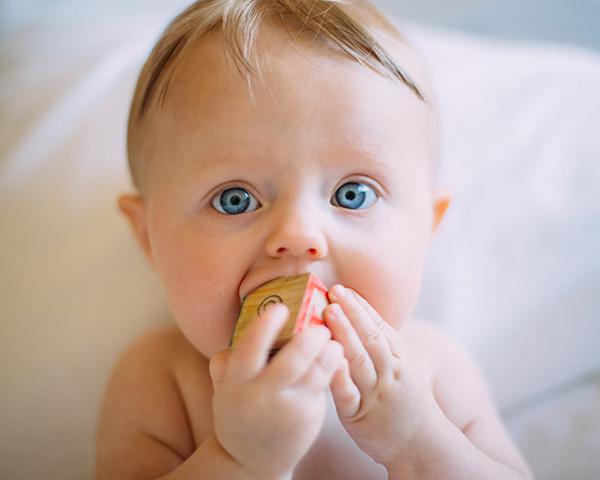 Dentist in Huntington Beach, CA: 6 Things You Should Know about Teething and Baby Teeth