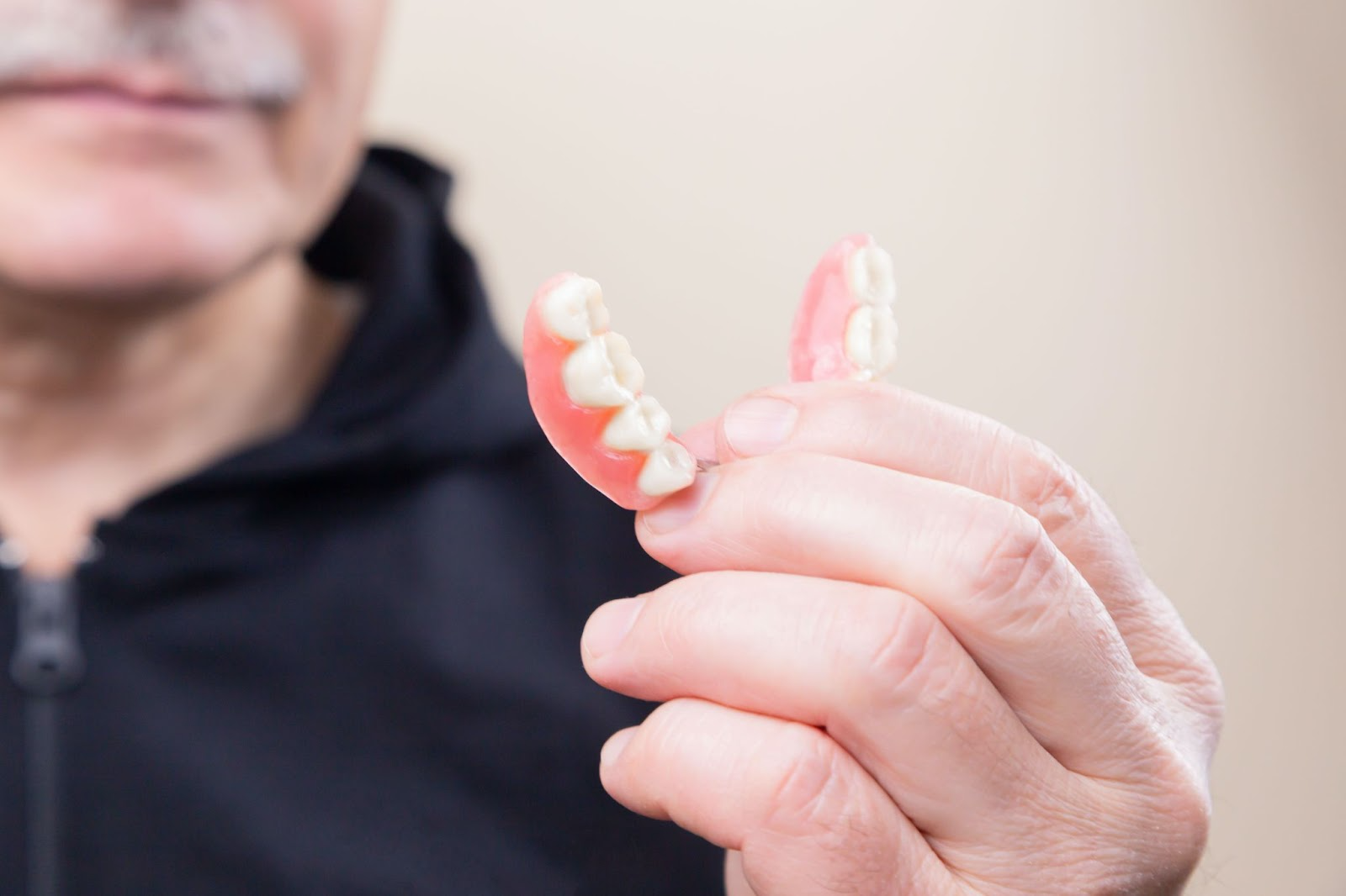 Considering dentures? Here’s what you should know.
