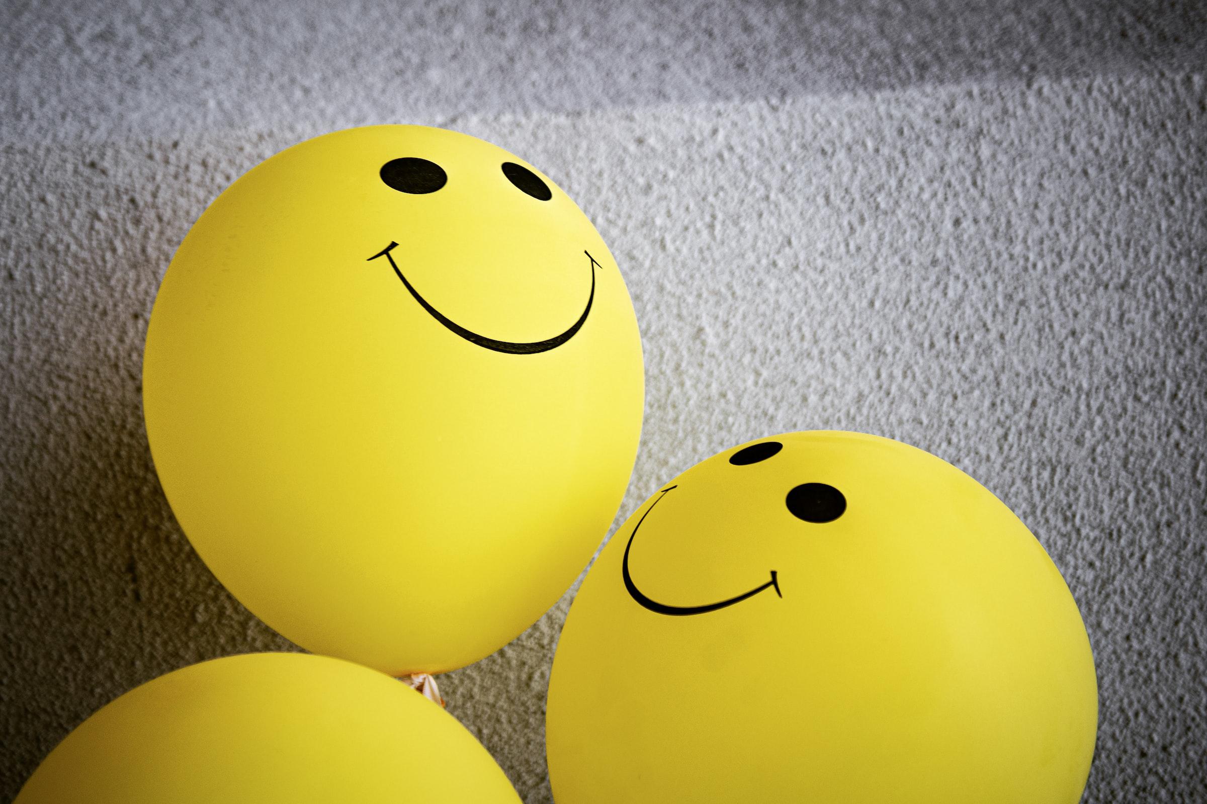 Smiley faces on balloons 